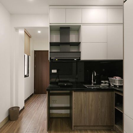 Delapong Hotel And Apartment Ha Noi ฮานอย ภายนอก รูปภาพ