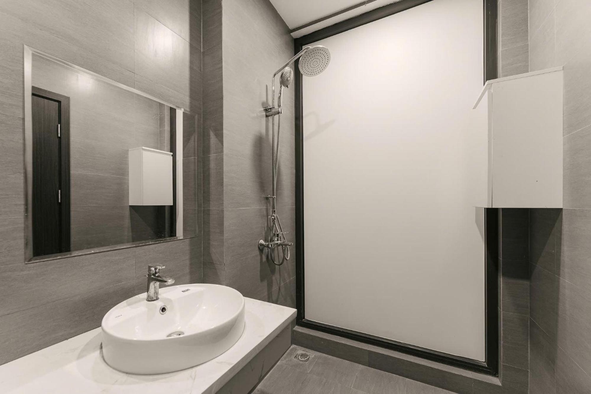 Delapong Hotel And Apartment Ha Noi ฮานอย ภายนอก รูปภาพ