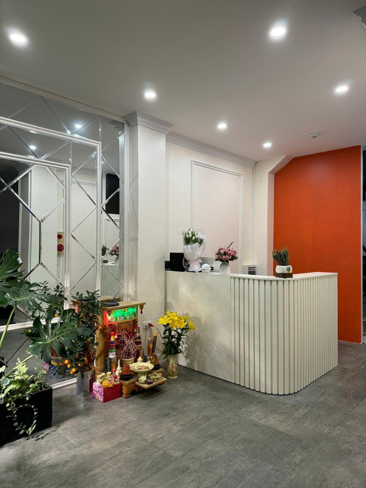 Delapong Hotel And Apartment Ha Noi ฮานอย ภายนอก รูปภาพ