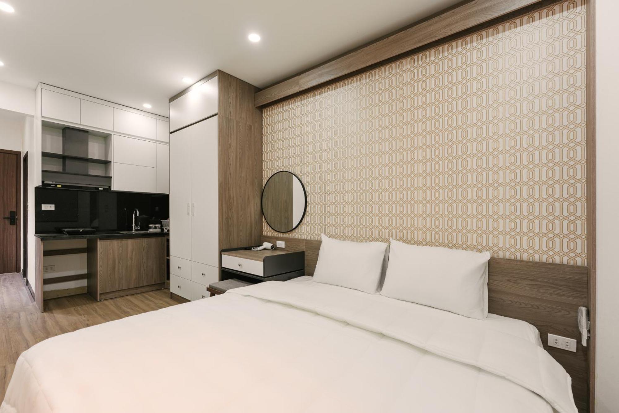 Delapong Hotel And Apartment Ha Noi ฮานอย ภายนอก รูปภาพ