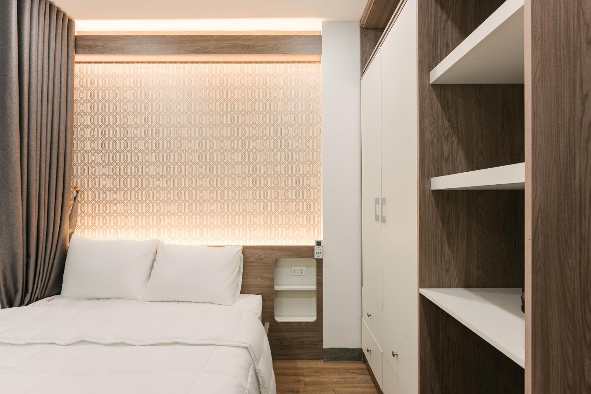 Delapong Hotel And Apartment Ha Noi ฮานอย ภายนอก รูปภาพ