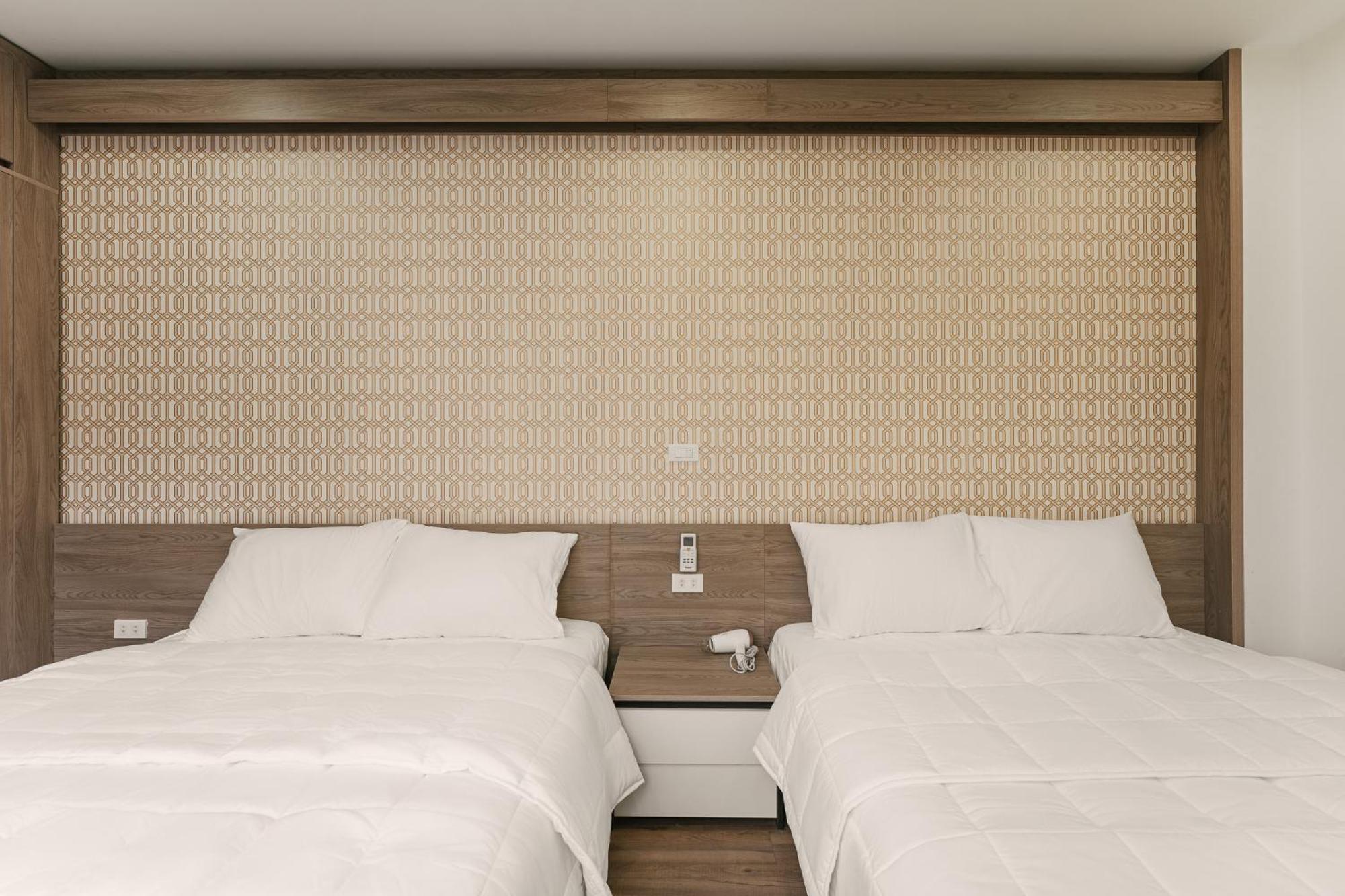 Delapong Hotel And Apartment Ha Noi ฮานอย ภายนอก รูปภาพ